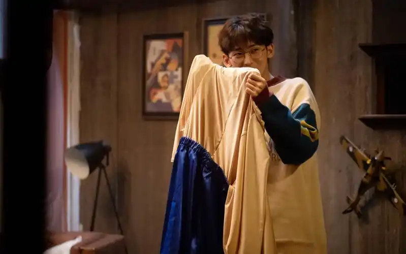 p>唐九洲,1998年2月5日出生于吉林长春,毕业于