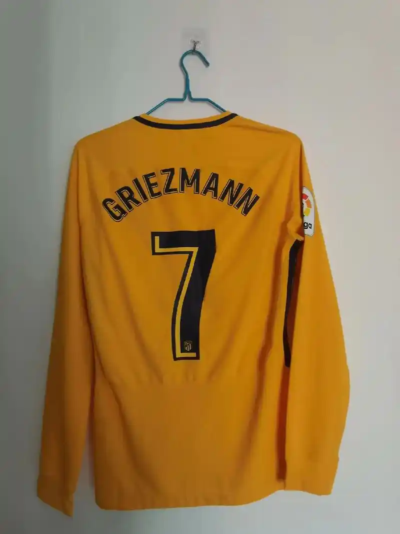 格列兹曼落场球衣.格列兹曼落场球衣 2018年1月23日国王 - 抖音
