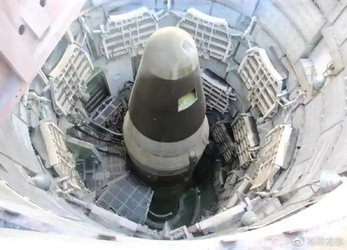 图为美国民兵-3洲际导弹