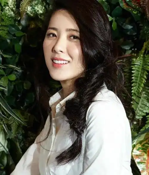 曾黎20张精美的照片