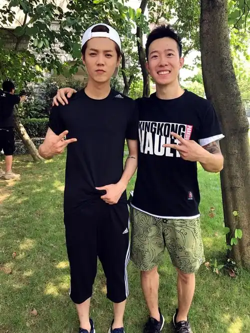 鹿晗关晓彤的爱情见证者