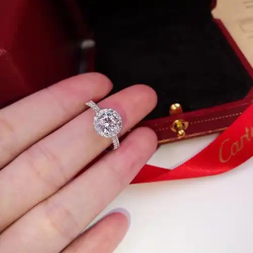 仿真18k圆形婚嫁婚戒镶钻戒指钻戒铂金经典戒指