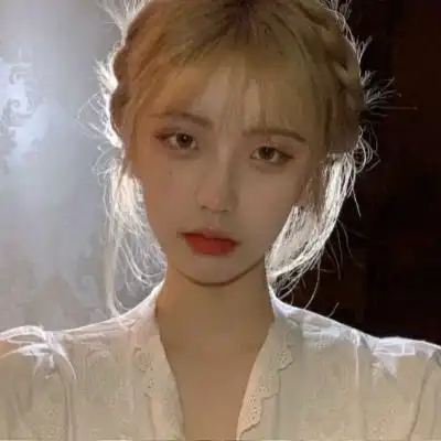 可爱狗狗头像黄头发妹妹头像