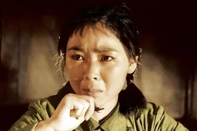 再现英雄色彩,电影《英雄儿女》,你没见过的彩色剧照版