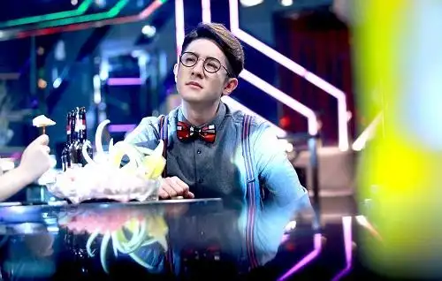 《狐狸的夏天》季肖冰成惊喜 新剧或接档_综艺_央视网(cctv.com)