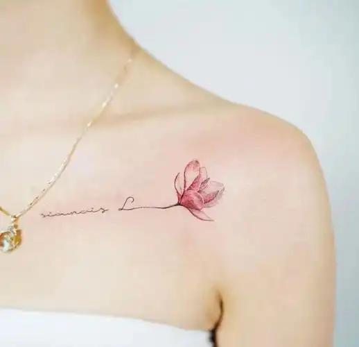 锁骨纹身适合女生的锁骨纹身4