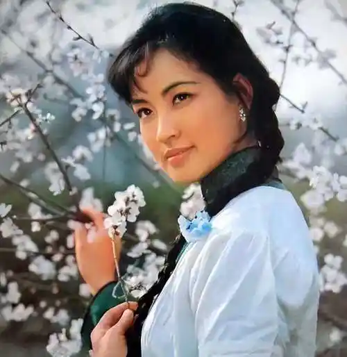 刘晓庆:当过影后坐过牢,一生7个男人4段婚,61岁再当豪门新娘