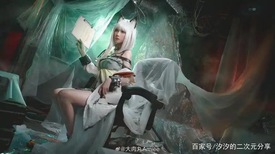 明日方舟cos凯尔希,美艳小姐姐白皙美腿出镜