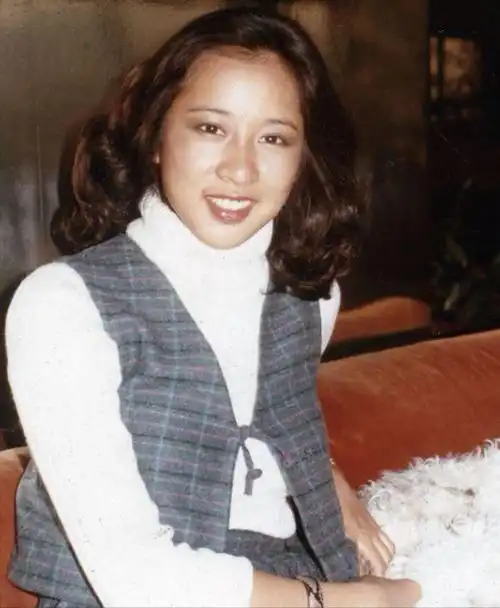 朱玲玲天生富贵:两度嫁入豪门,为霍家生三子,63岁活得潇洒恣意