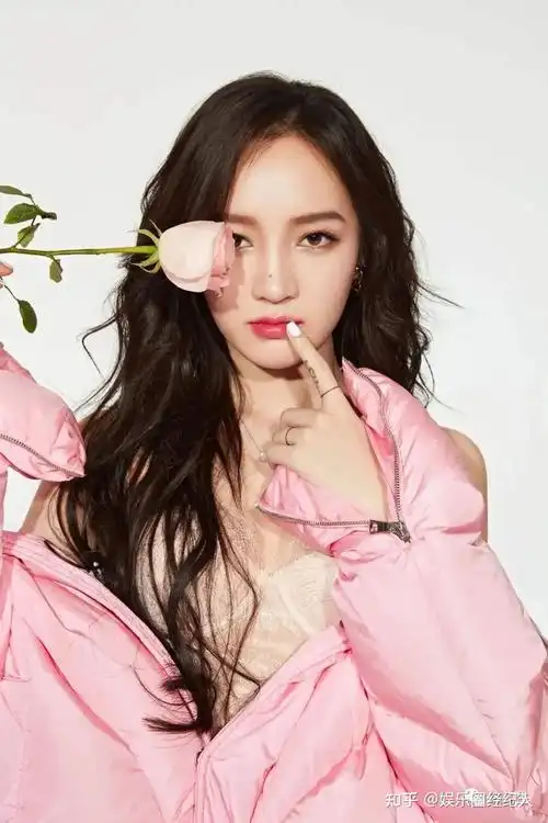 在jyp当练习生3年,miss,a顶级女团出道10年,孟佳比宋茜差在哪里?