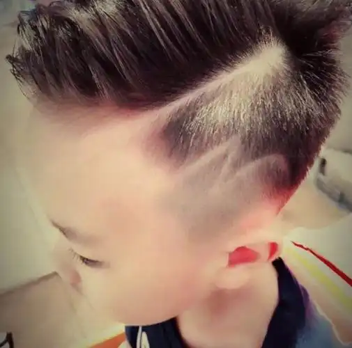 给孩子剪发家长的噩梦no泰田儿童魔发世界让宝宝剪头发既快乐又享受