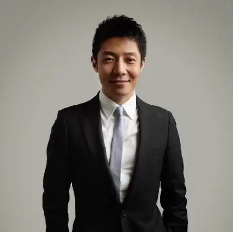 著名主持人撒贝宁越来越风趣幽默,座驾也是相当的豪气