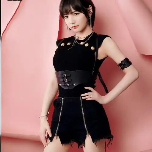 新品awms拉链破坏水洗机车牛仔裤张紫宁牛仔裤