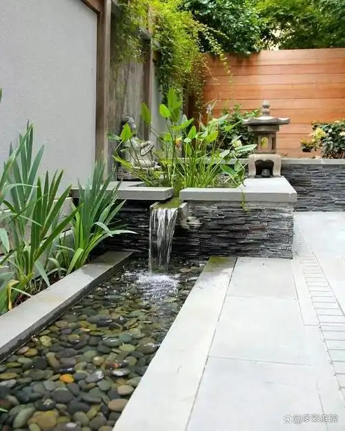 24个花园和庭院的户外水景设计方案