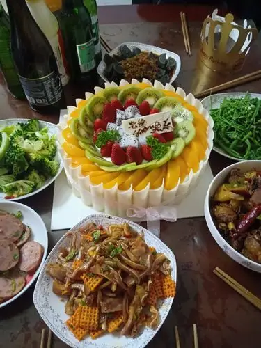 这是爷爷过生日时妈妈做的饭菜