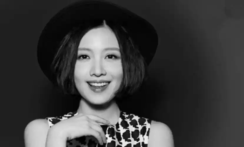 姚贝娜和刘亦菲是发小,后为其洗刷冤屈姚贝娜悲剧已经酿成姚贝娜的