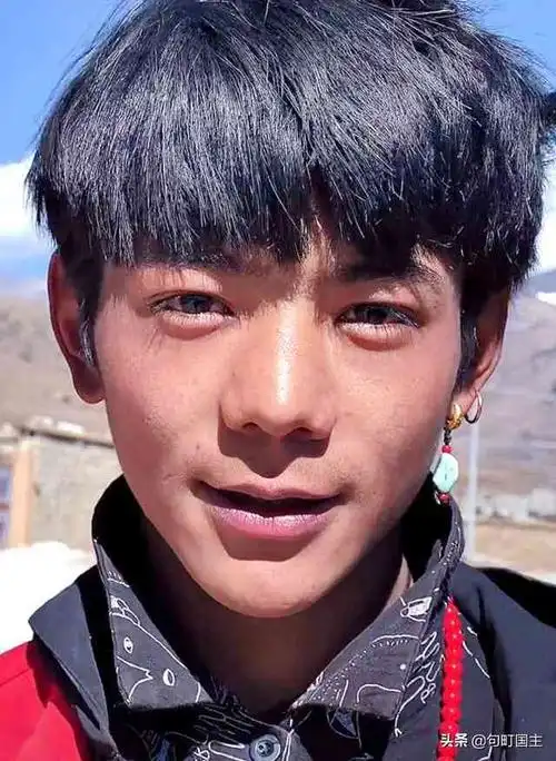 halfayearafterwanderingmastershenweiretiredfromtheint