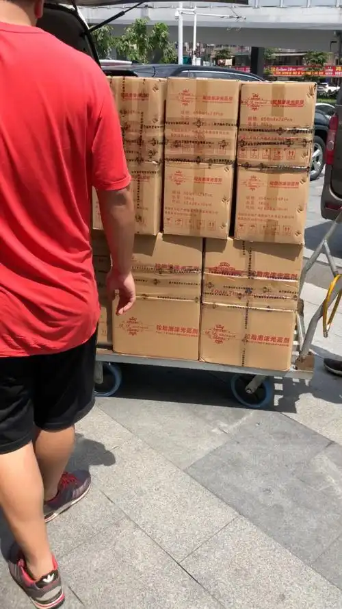 优达轮胎光亮剂 表板蜡 66件货拉拉送货物流发走