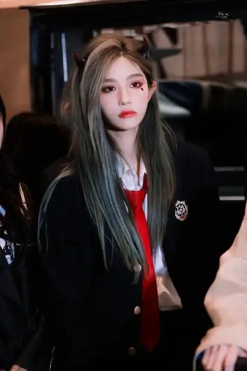 王奕超话231022 01991594@snh48-王奕#浩瀚