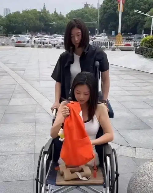 我,90后独腿女孩,4岁被截肢,如今逆袭成运动员,人生不设限