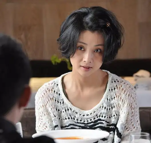 殷桃《无贼》施展"美人计" 演绎简单粗暴