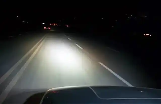 晚上在高速开车,这5个技巧要掌握,老司机:建议新手司机多学习