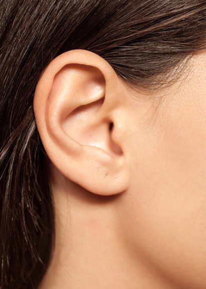 原创你的耳朵应该选择什么样的耳环这三种耳型戴耳钉最合适