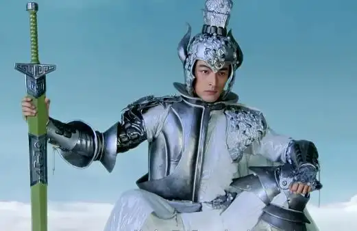 角色名字是出自胡歌的《仙剑三》,飞蓬原先是神界镇守神魔之井的将军