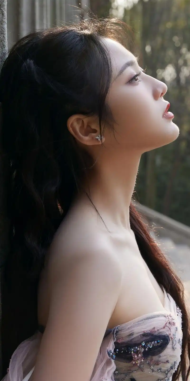 张慧雯长裙礼服盛典活动壁纸