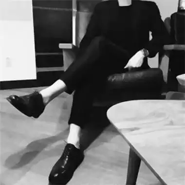 绅士成熟的西装男头像真人不露脸半身头像男生上半身高冷帅气