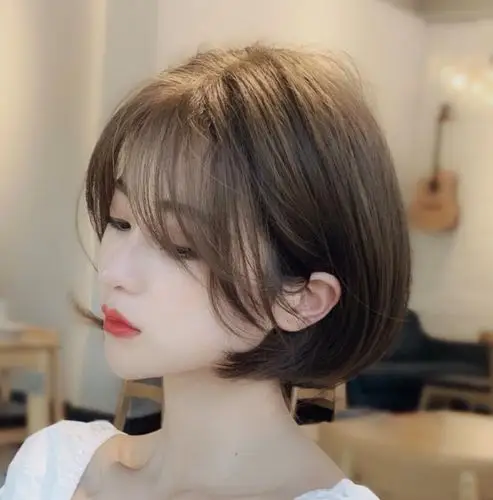 女生剪短发意味着什么