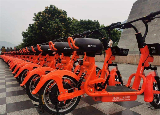 低于20km/h;整车重量小于40kg;拜米共享电单车具备良好的脚踏骑行功能