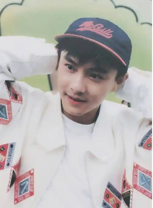 55岁的他是80,90童年的男神,他更是在辉煌时期淡出荧幕_张卫健_时候