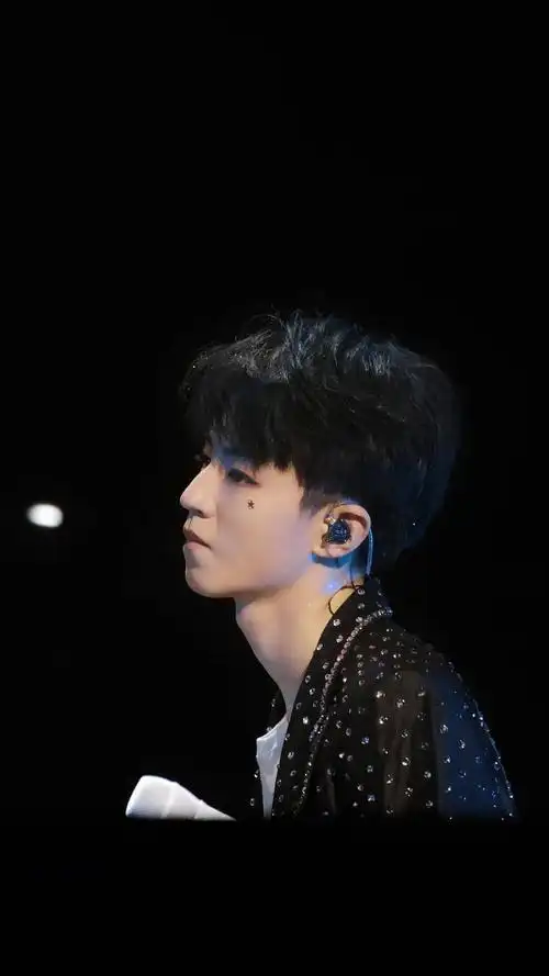 飞向你的蓝海和你的小螃蟹你永远不会孤独王俊凯十九岁生日会part6