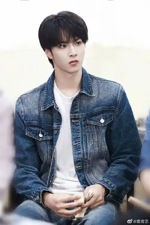 9.宋妍霏战争损伤妆容,增加男性荷尔蒙?8.陈宥维红发,增添性张力?7.