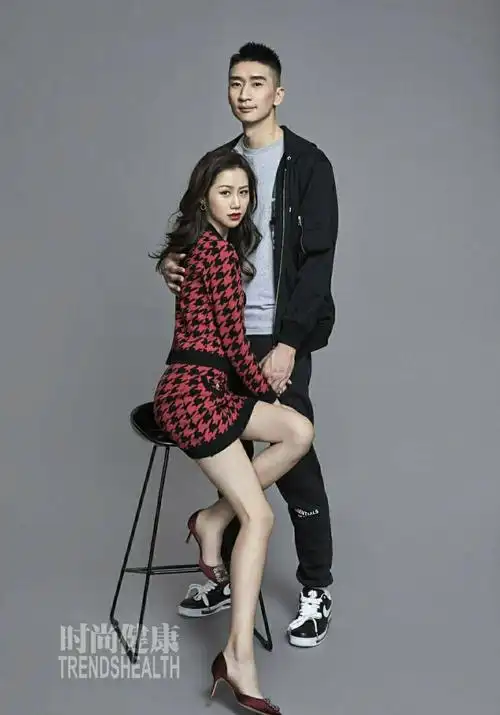 北控孙悦与老婆拍写真,图5好带感!陈露人淡如菊,像水莲花娇羞