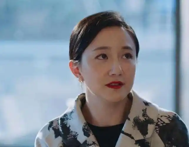 李倩16岁拍戏救患癌父亲曾是黄轩唯一官宣女友点痣后认不出