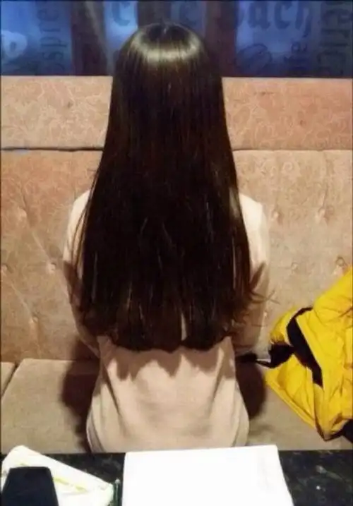 美美长发女头背影