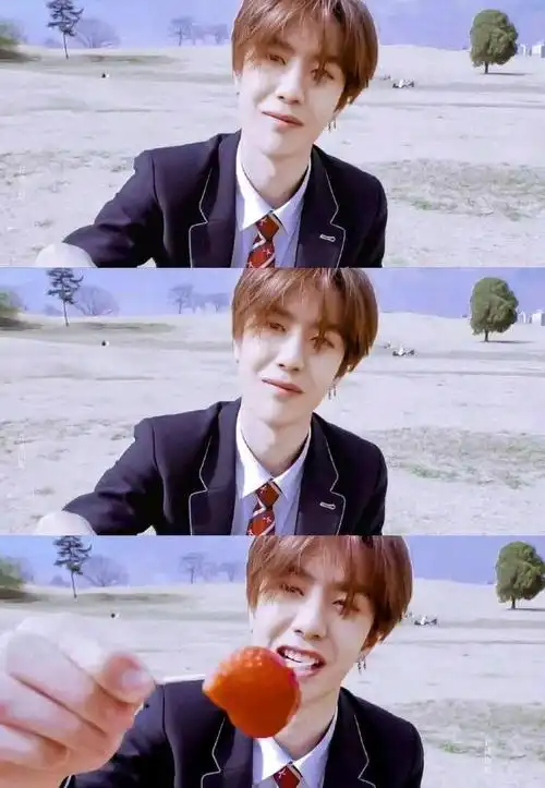 王一博早期出道图