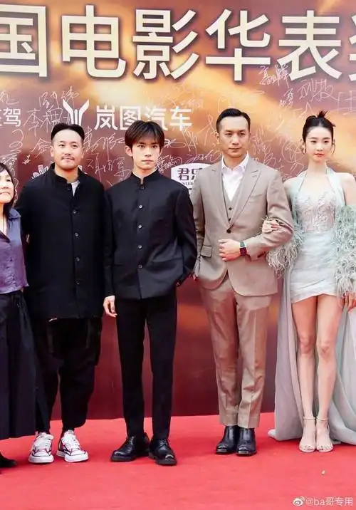 电影华表奖今晚颁奖,第一波红毯图来了!