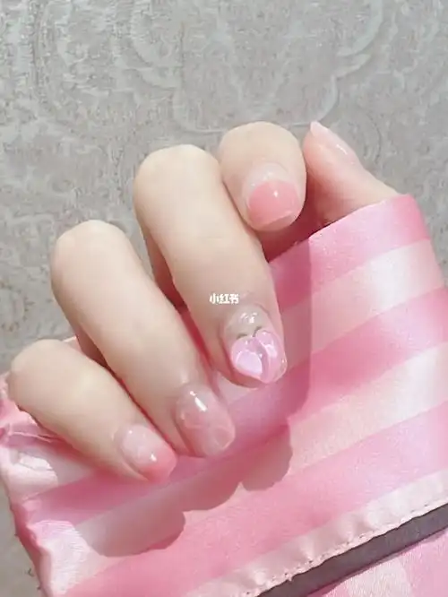 软fufu冰透水蜜桃夏日小清新美甲