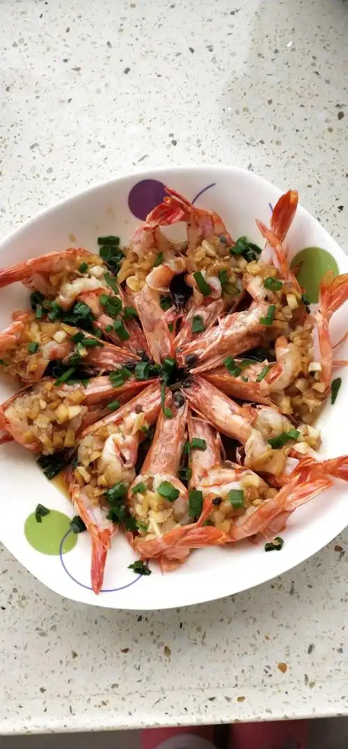 玫瑰醋,蚝油蒜蓉黑虎虾的做法小贴士这菜做起来也简单,蒜蓉一定要一半