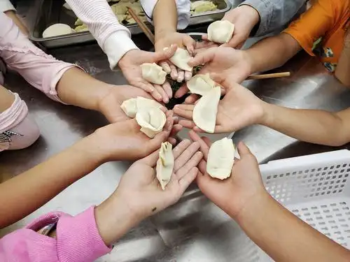 瞧瞧!我们包的饺子是不是很可爱!