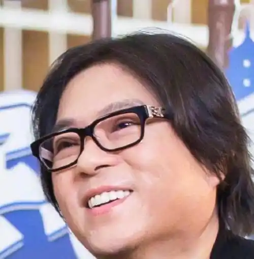 近照被夸像翻版华晨宇,但看清生图后:我懵了_高晓松_减肥_评价