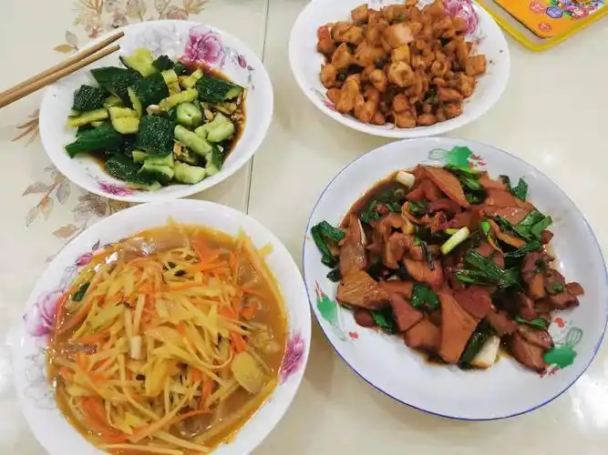 原创分享一家4口的家常晚餐4个菜成本只要30元网友太贤惠了