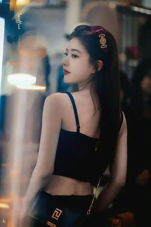 论赵露思去一趟米兰能诞生多少神图