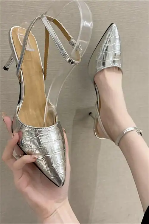 新款凉鞋女高跟