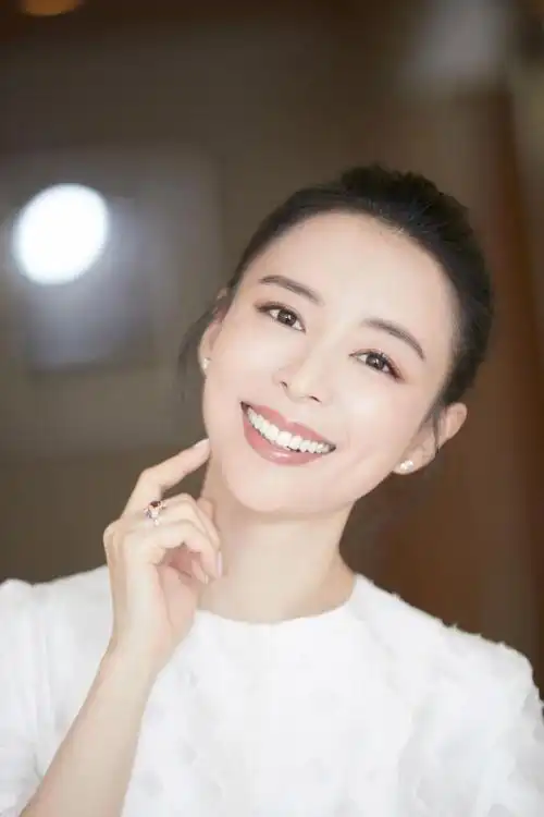 张静初相关图片