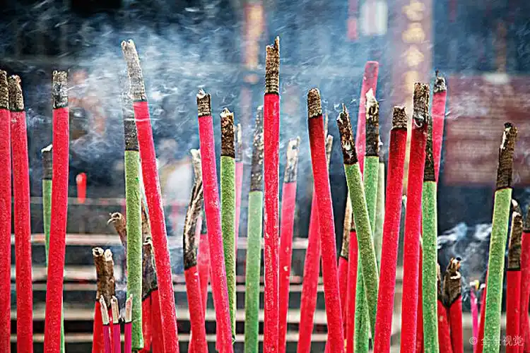 香柱香火烧香祈祷拜佛_图片大全—全景创意图库(quanjing.