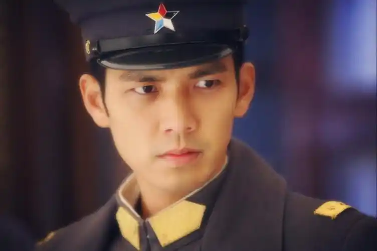 钟汉良 《来不及说我爱你》最爱的军装